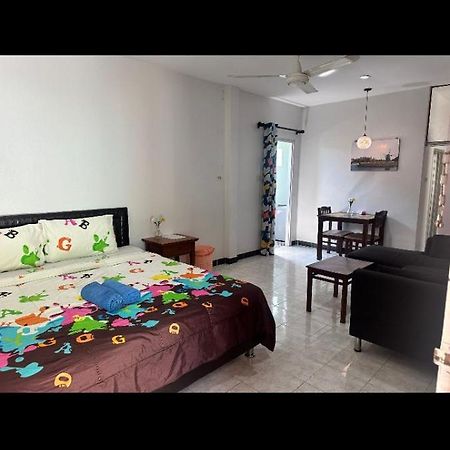 Studio With Aircon N Kitchen Bang Tao Beach  Esterno foto