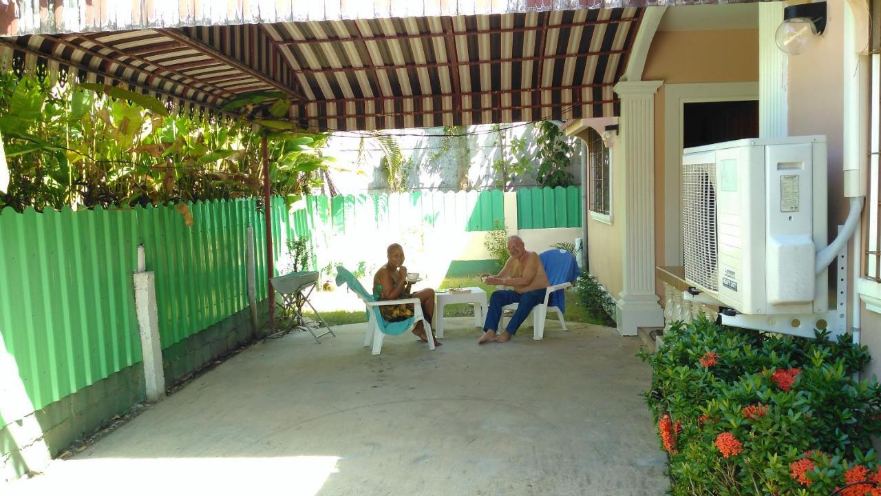 Studio With Aircon N Kitchen Bang Tao Beach  Esterno foto